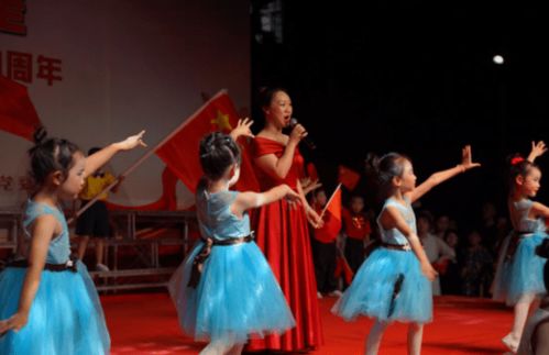 武陵区长庚街道先进典型表彰大会暨文艺汇演圆满举行