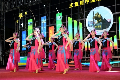 扫黑除恶暖民心，盐池文艺进乡村——一场深入人心、凝聚共识的专题文艺汇演