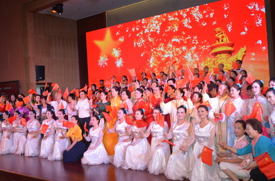 银龄展风采 夕阳别样红——厦门市湖里区老年大学举办精彩纷呈的文艺汇演